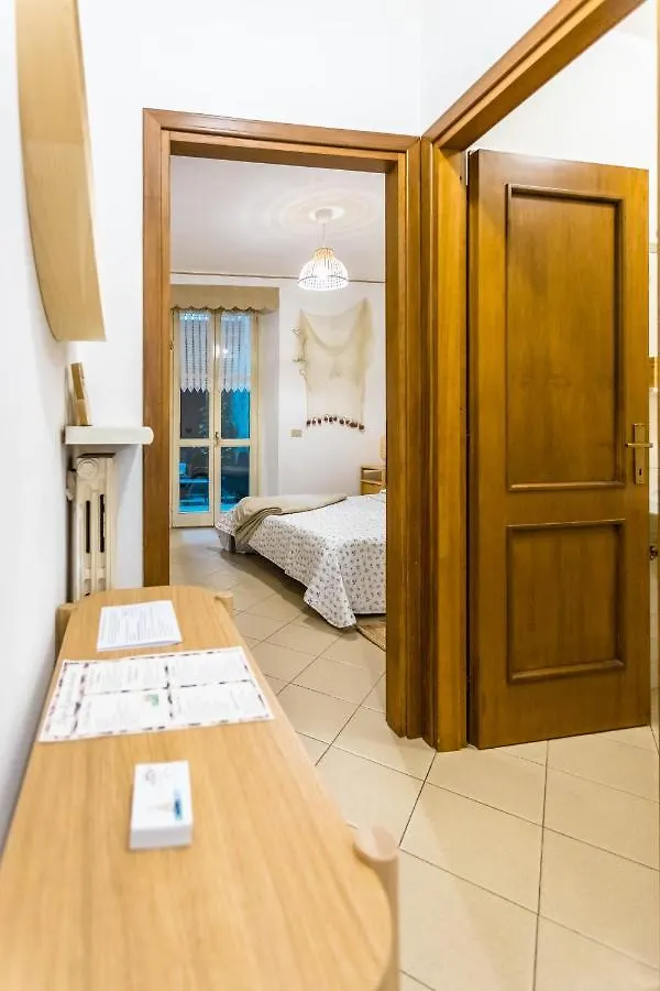 Lago Azzurro Apartment Varenna